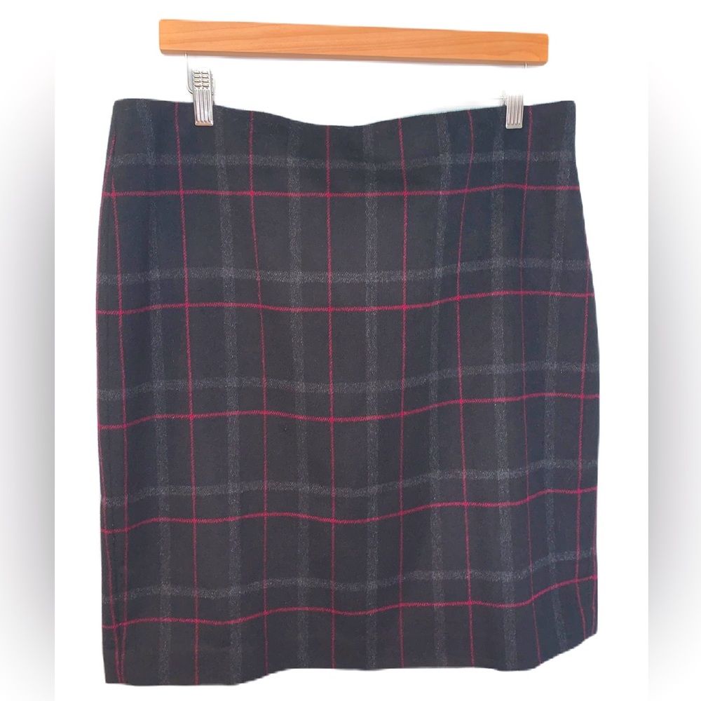 Talbots Black, Gray & Fuchsia Plaid Wool Blend Tailored Pencil Skirt Size 12